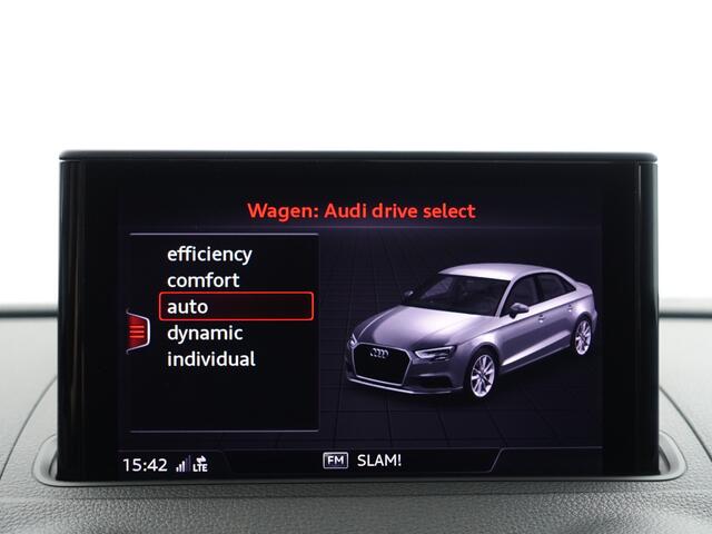 Audi A3 Limousine 35 TFSI S Line Black Optic Aut- Virtual Cockpit, Xenon Led, Dynamic Select, Stoelverwarming, Sfeerverlichting