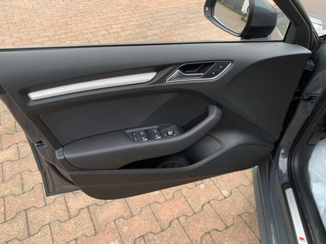 Audi A3 A3 SPORTBACK 30 TFSI SPORT S LINE EDITION