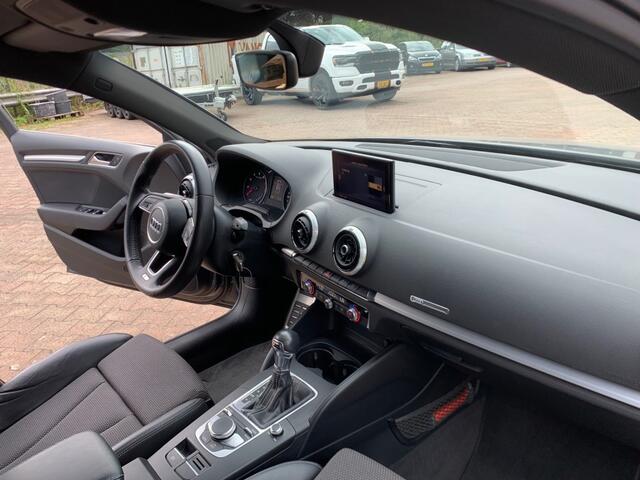 Audi A3 A3 SPORTBACK 30 TFSI SPORT S LINE EDITION