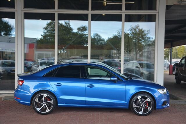 Audi A3 Limousine 30 TFSI Sport Lease Edition Nederlandse auto 153548 NAP met oa sportstoelen pdc navigatie xenon spoiler lmv origineel premium kleur
