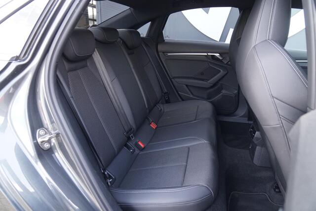 Audi A3 Limousine 30 TFSI S edition + SPORTSTOELEN / LED / SFEERVERLICHTING