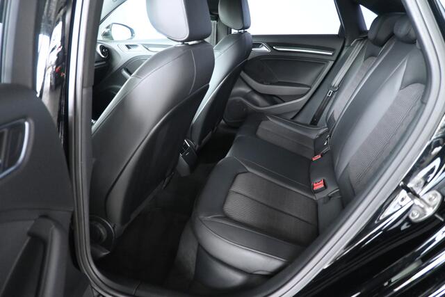Audi A3 Limousine 1.6 TDI Design Automaat Clima Adaptieve cruise Navigatie Licht metaal Inruil mogelijk