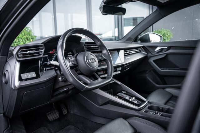 Audi A3 Limousine 35 TFSI edition one - S Line | Panorama | Keyless | Camera