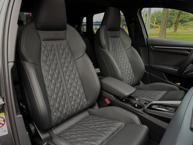 Audi A3 A3 sportback 45Tfsi e 3xS-line 272 pk Competition vol leer panorama dak