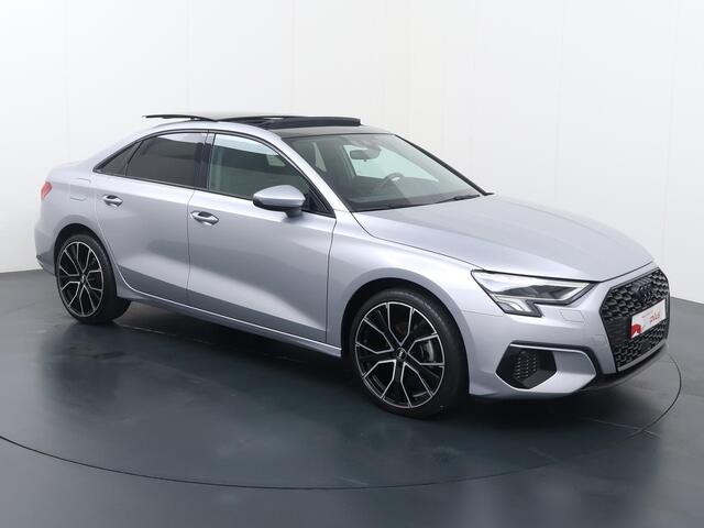Audi A3 Limousine 30 TFSI Advanced edition | 110 PK | Automaat | Multifunctioneel stuurwiel | Adaptive Cruisecontrol | Parkeersensoren |