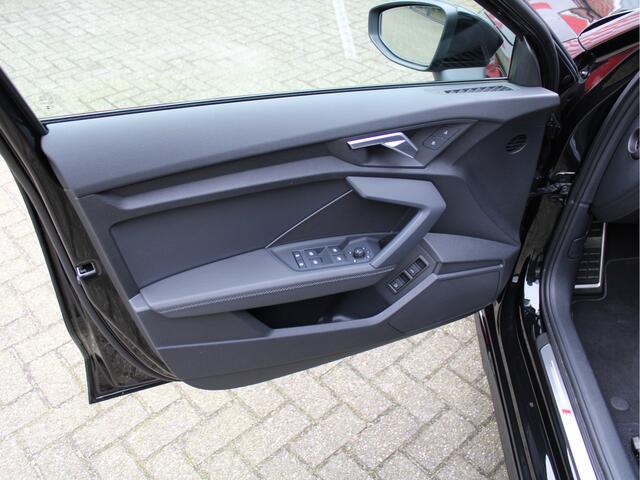 Audi A3 SPORTBACK 45 TFSIe 245PK S-Edition Competition /Keyless/Panoramadak/Audi Sound/Elek. achterklep/NAVI/PDC/Aut. Inpark./18'LM/Lane assist/Drive select/LED!