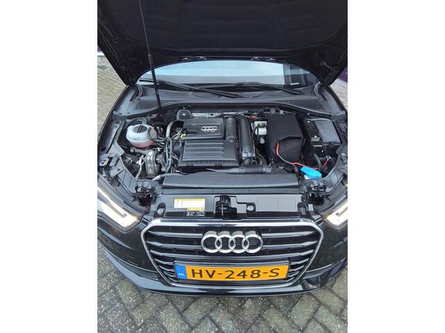 Audi A3 SPORTBACK 1.4 TFSI CoD Ambition Sport Edition 3 maal s-line