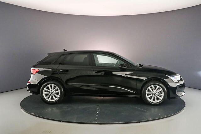 Audi A3 SPORTBACK 30 TFSI AUT | ¤519.- per maand all-in | ¤4.000,- KORTING | | Sportonderstel - Privacy glas - Sportstoelen