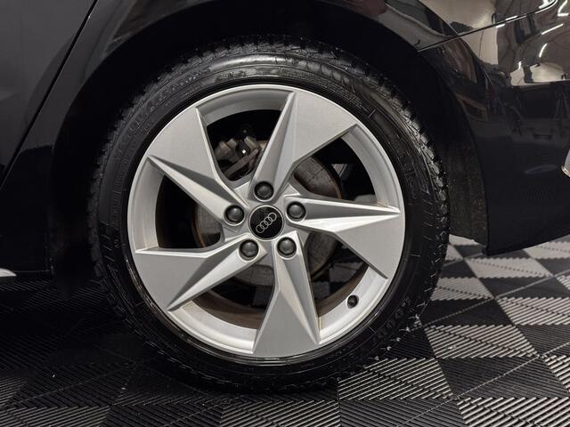 Audi A3 SPORTBACK 30 TFSI S-line Airco, Navi, Parkeersensoren, Virtual desk, Cruise control, Stoelverwarming, A start stop