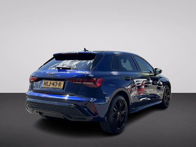 Audi A3 SPORTBACK 40 TFSI e S edition 204pk | Navigatie | Parkeercamera | 18 inch Lichtmetalen velgen | Adaptieve cruise controle