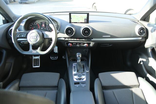 Audi A3 SPORTBACK 35 TFSI CoD Sport S Line Edition / Navi / Climate