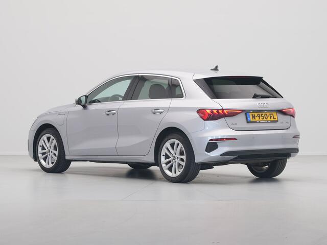 Audi A3 SPORTBACK 40 TFSI e Edition Navigatie Stoelverwarming Side assist Elek. kofferklep Carplay