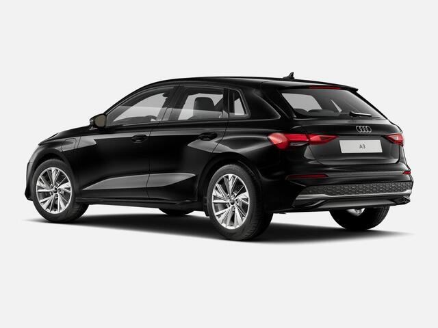Audi A3 SPORTBACK 40 TFSI e Pro Line 204 PK · Sportstoelen zwarte stof · Lichtmetalen velgen 17 inch