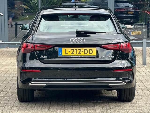 Audi A3 SPORTBACK 30 TFSI Business edition Automaat/VTcockpit/Trekhaak/Led/Cruise/PDC