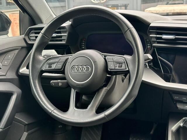 Audi A3 SPORTBACK 30 TFSI Business edition Automaat/VTcockpit/Trekhaak/Led/Cruise/PDC