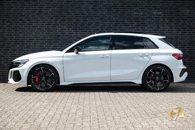 Audi A3 SPORTBACK 2.5 TFSI RS 3 quattro