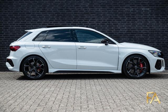 Audi A3 SPORTBACK 2.5 TFSI RS 3 quattro