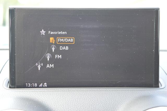 Audi A3 SPORTBACK 35 TFSI Sport S Line Ed. Nap / Virtual / Schuifdak /