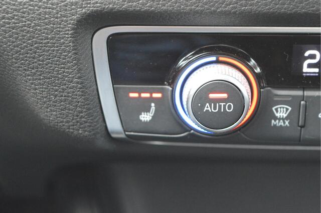 Audi A3 SPORTBACK 35 TFSI Sport S Line Ed. Nap / Virtual / Schuifdak /