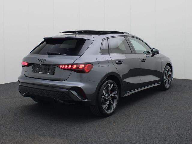 Audi A3 SPORTBACK 45 TFSIe 272kW/272PK S Line Competition · Panoramadak · Drive select · Camera + Parkeersensoren · Garantie tot april 2027