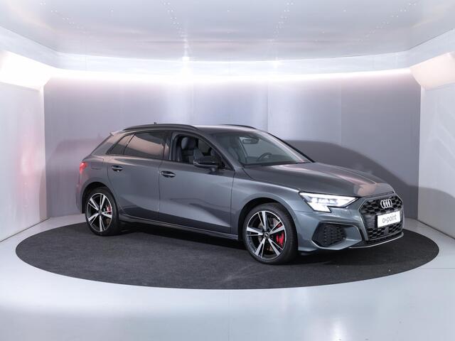 Audi A3 SPORTBACK 45 TFSI e S edition 245 pk S-tronic | Navigatie | Parkeersensoren (Park assist) | Adaptieve cruise control | Matrix LED koplampen | S-Line |