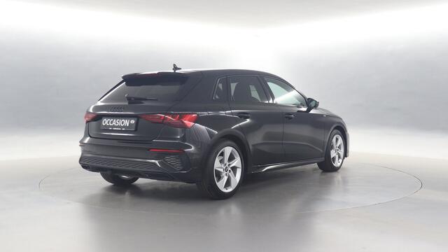 Audi A3 SPORTBACK 35 TFSI 150pk S Edition S-Tronic / Navigatie / Adaptive Cruise Control / Parkeersensoren