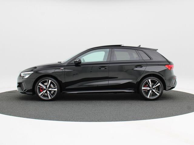 Audi A3 SPORTBACK 45 TFSie 245 Pk S-Line Competition | Full LED | Panoramadak | 18 Inch | B&O Audio | Zwart Optiek | Adaptive Cruise | Carplay | 43.880 Km!!