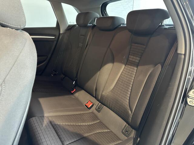 Audi A3 SPORTBACK 35 TFSI CoD Advance Sport AUTOMAAT | NAVIGATIE | PRKEERSENSOREN ACHTER
