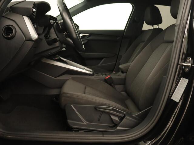 Audi A3 SPORTBACK 40 TFSI e Edition | Navigatie | Virtual Cockpit | Carplay | Climate control | Getint glas | Cruise control | Full LED | PHEV | Plug In