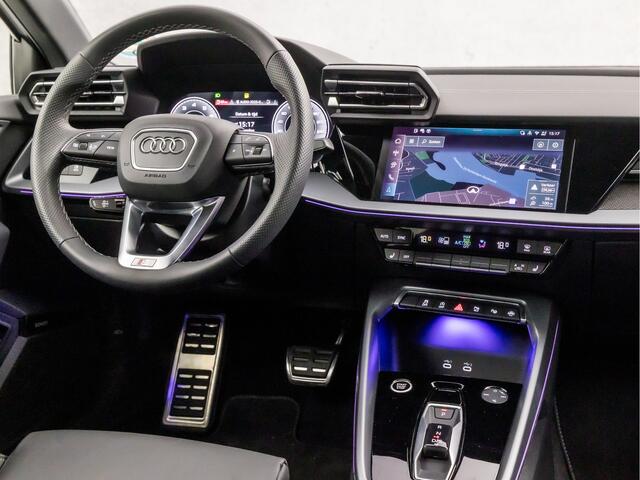 Audi A3 SPORTBACK 30 TFSI S-Line Sport Automaat (2X S-LINE, APPLE CARPLAY, HEAD-UP DISPLAY, SONOS AUDIO, GROOT NAVI, CAMERA, LEDEREN SPORTSTOELEN, STOELVERWARMING, ADAPTIVE CRUISE, SFEERVERLICHTING, KEYLESS, NIEUWSTAAT)