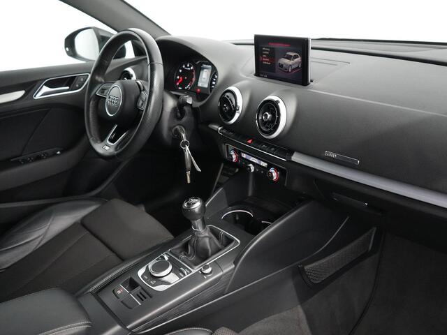 Audi A3 SPORTBACK 1.5 TFSI CoD Sport S Line Edition | 18inch | Led |