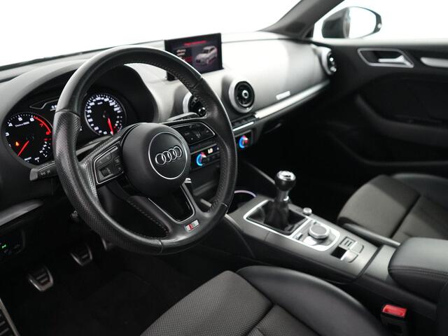 Audi A3 SPORTBACK 1.5 TFSI CoD Sport S Line Edition | 18inch | Led |