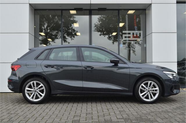 Audi A3 SPORTBACK 30 TFSI Advanced Carplay | Stoelverwarming | Sportstoelen | Donkere hemel | Adaptive Cruise | Virtual cockpit