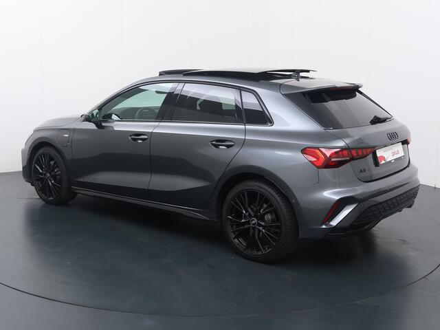 Audi A3 SPORTBACK 40 TFSI e S edition | Panoramadak | Adaptieve Cruise Control | Sfeerverlichting | Camera | Inklapbare spiegels | Sportstuur |