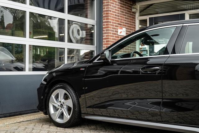 Audi A3 SPORTBACK 30 TFSI S edition | S-Line | ACC | Led | Virtual | Afgevlakt stuurwiel | NAP |