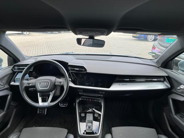 Audi A3 SPORTBACK 35 TFSi 150 Pk Automaat edition one | S-Line Interieur | Matrix LED | Virtual Cockpit | Adaptive Cruise | Camera | 18 Inch | 38.794 Km!!