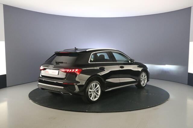 Audi A3 SPORTBACK 40 TFSI e S Edition | Adapt. Cruise | Carplay | Stoelverwarming | Led |