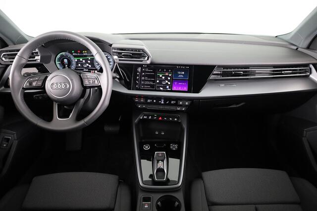 Audi A3 SPORTBACK 40 TFSI e Advanced edition 204pk | Verlengde garantie | Navigatie | Extra getint glas | Verwarmbare voorstoelen