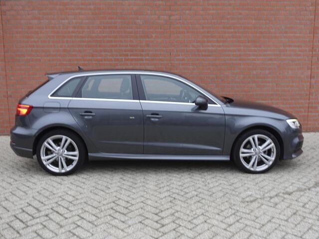 Audi A3 SPORTBACK 1.5 TFSI CNG Automaat S-Line | Navigatie | Parkeersensoren achter | Cruise Control | Stoelverwarming | 18"Lichtmetalen velgen | Ledverlichting | Climate Control