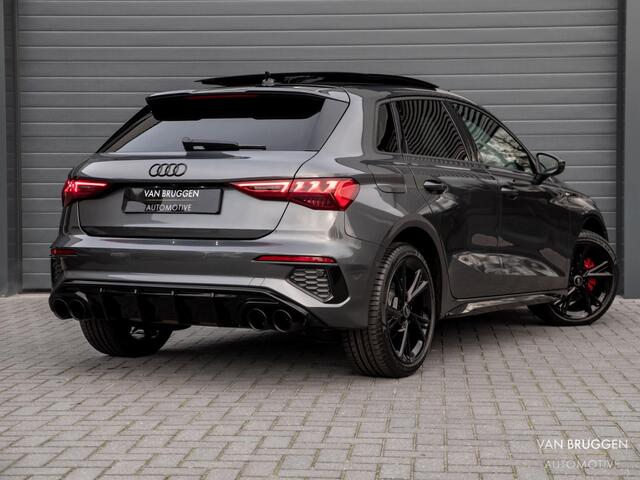 Audi A3 SPORTBACK 40 TFSI e S-Line Pano Camera Matrix S3