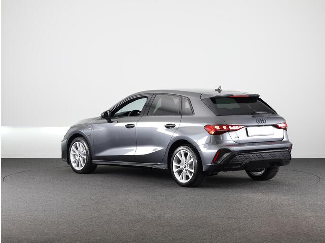 Audi A3 SPORTBACK 40 TFSI e S edition 204pk | Verlengde garantie | Parkeercamera | Adaptieve cruise controle | Optiek pakket zwart Plus | Extra getint glas