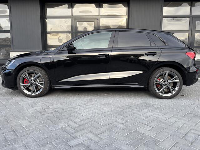 Audi A3 SPORTBACK 45 TFSIe 245 pk S-line Pano