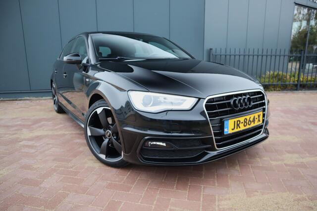 Audi A3 SPORTBACK 1.2 TFSI Adrenalin Sport Automaat S-Line Sportstoelen Xenon Navigatie Cruise control Etc.