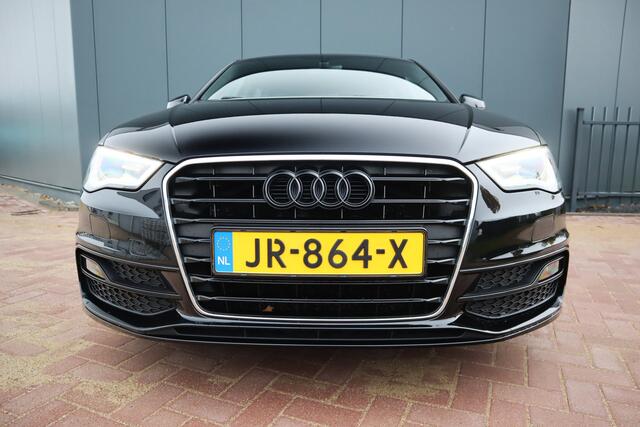 Audi A3 SPORTBACK 1.2 TFSI Adrenalin Sport Automaat S-Line Sportstoelen Xenon Navigatie Cruise control Etc.