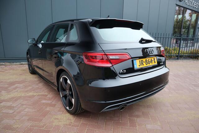 Audi A3 SPORTBACK 1.2 TFSI Adrenalin Sport Automaat S-Line Sportstoelen Xenon Navigatie Cruise control Etc.