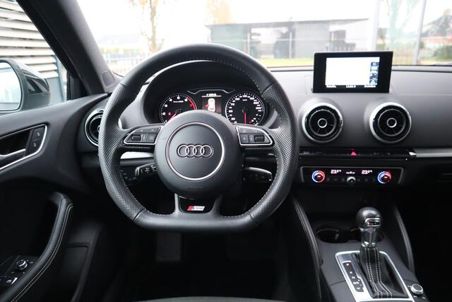 Audi A3 SPORTBACK 1.2 TFSI Adrenalin Sport Automaat S-Line Sportstoelen Xenon Navigatie Cruise control Etc.