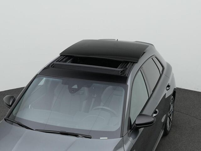 Audi A3 SPORTBACK 45 TFSI e 272 pk S-tronic S edition Competition / S-Line | Panoramadak | Sonos | Matrix LED | Achteruitrijcamera | Stoelverwarming