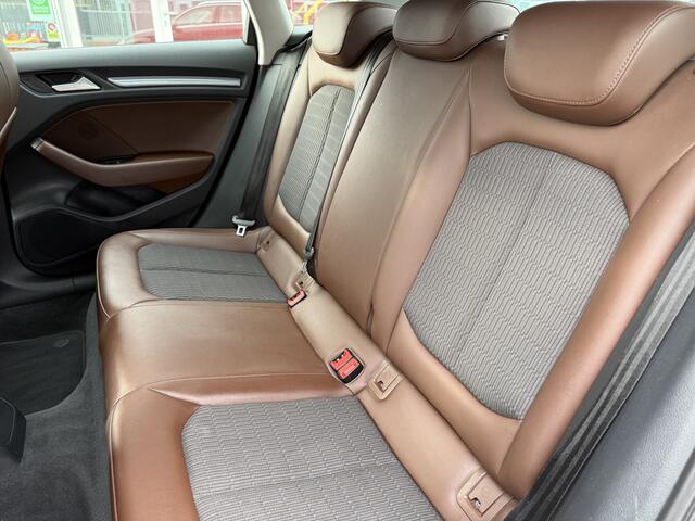 Audi A3 SPORTBACK 1.4 TFSI Ambiente Pro Line plus Automaat..!! Half leer, Climate contr, Navigatie, etc..