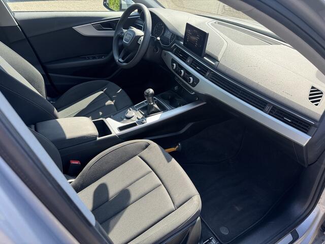 Audi A4 Limousine 1.4 TFSI 150 PK Proline Clima/Cruise/PDC