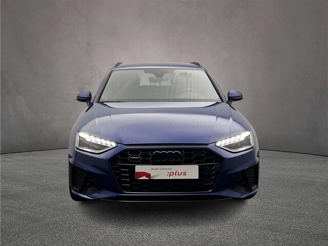 Audi A4 Avant 45 TFSI quattro S edition Competition 265PK | B&O | Led | Optiek zwart | Virtual cockpit | Privacy-Glass| Stoelverwarming |